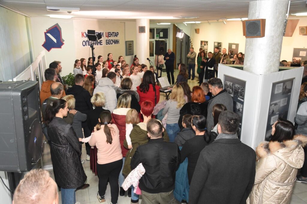 беочину-отворена-изложба-фотографија